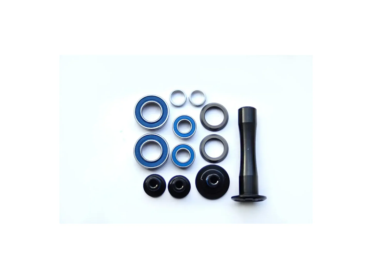 Large Giant Anthem X 2011 Rear Swingarm Pivot Bolt Set