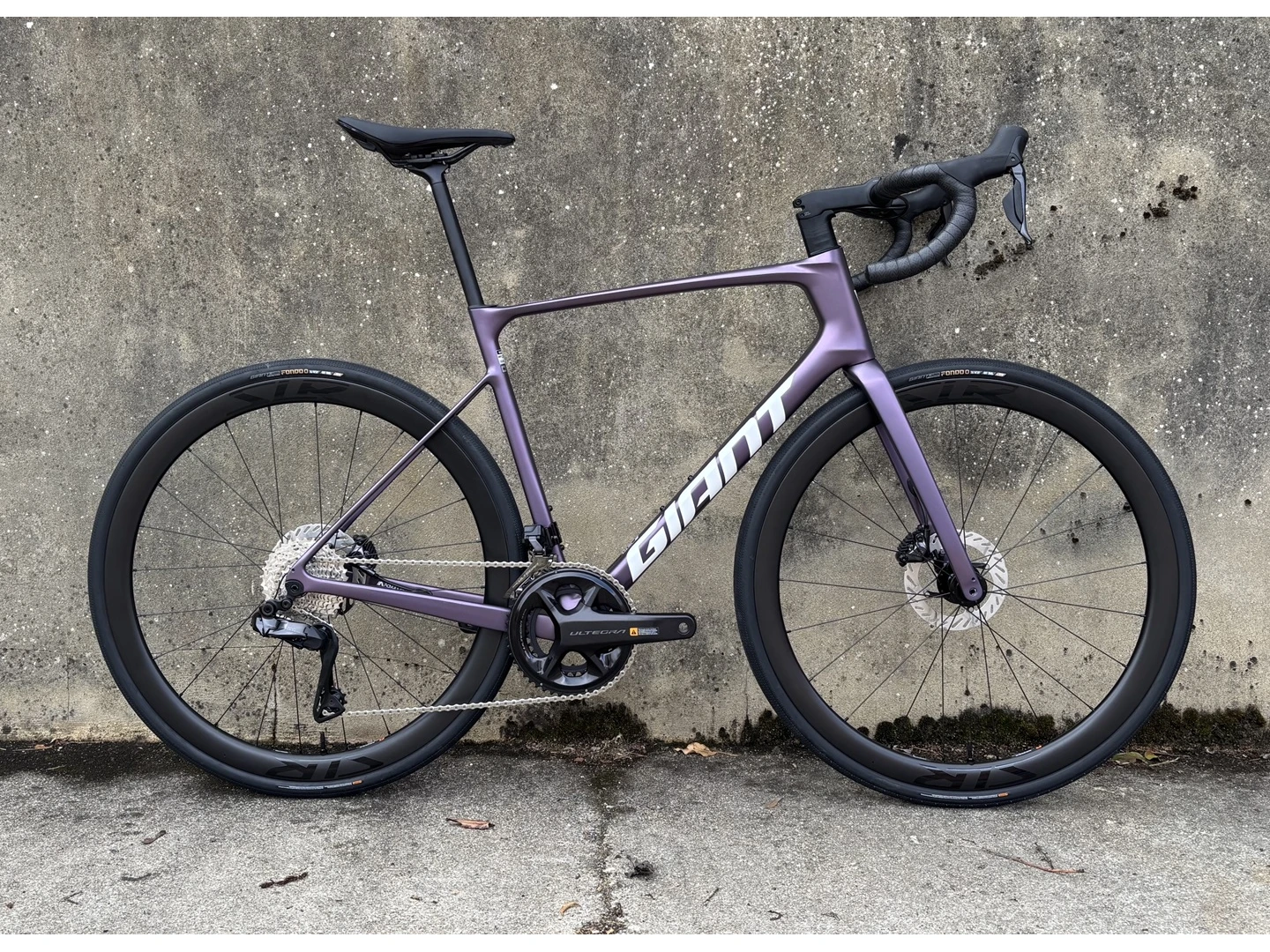 Large Giant Defy Advanced-Ui2